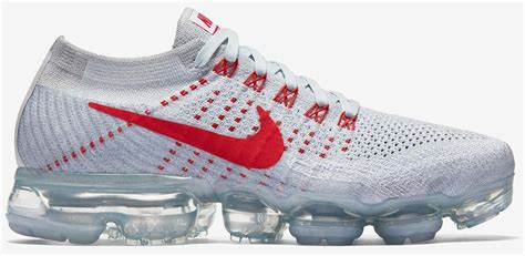 nike vapormax weiss rot|Nike VaporMax shoes.